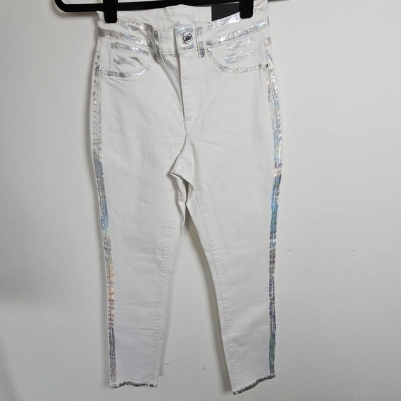 🆕️ Joseph Ribkoff White Slim fit Distressed Metallic Tuxedo Stripe Jeans - Picture 3 of 16